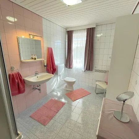 Gaestehaus Gertrude بيت ضيافة