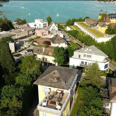 格特鲁德酒店 招待所