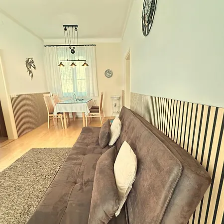 Gaestehaus Gertrude فيلدين ام ورثرسي