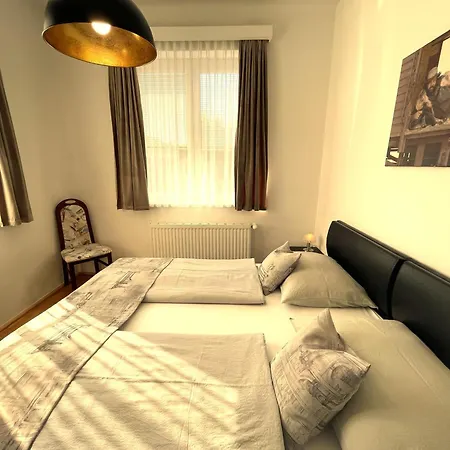 Gaestehaus Gertrude 3* فيلدين ام ورثرسي