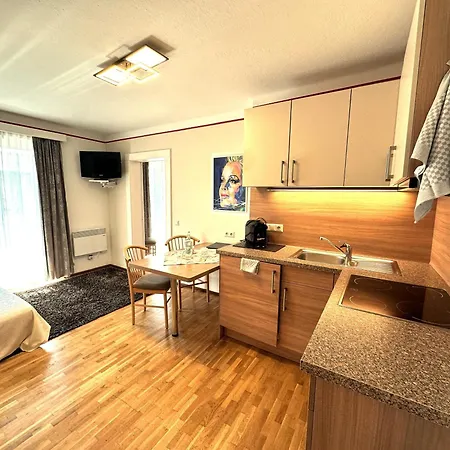 Gaestehaus Gertrude بيت ضيافة