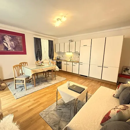 格特鲁德酒店 招待所 沃尔特湖畔韦尔登