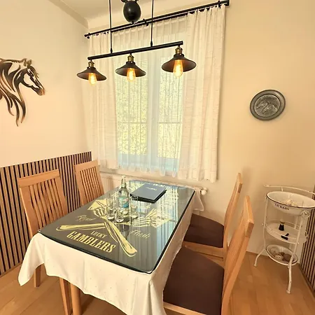 بيت ضيافة Gaestehaus Gertrude فيلدين ام ورثرسي